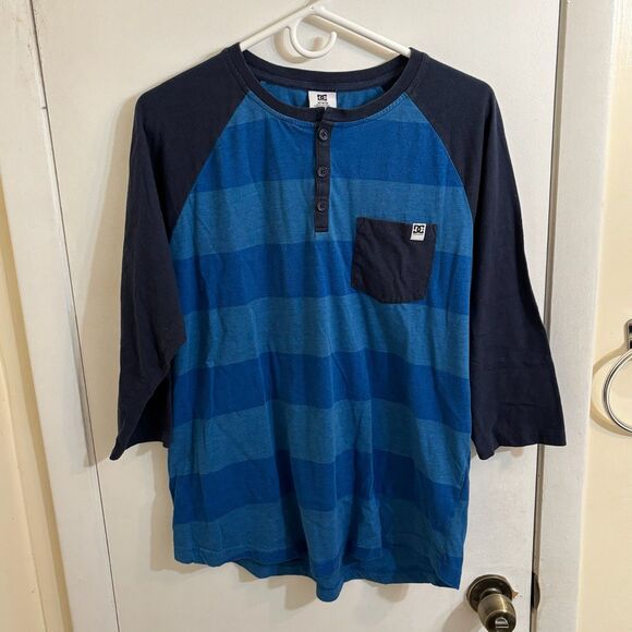 DC Other - Men's DC Shoes Striped T-Shirt M Blue